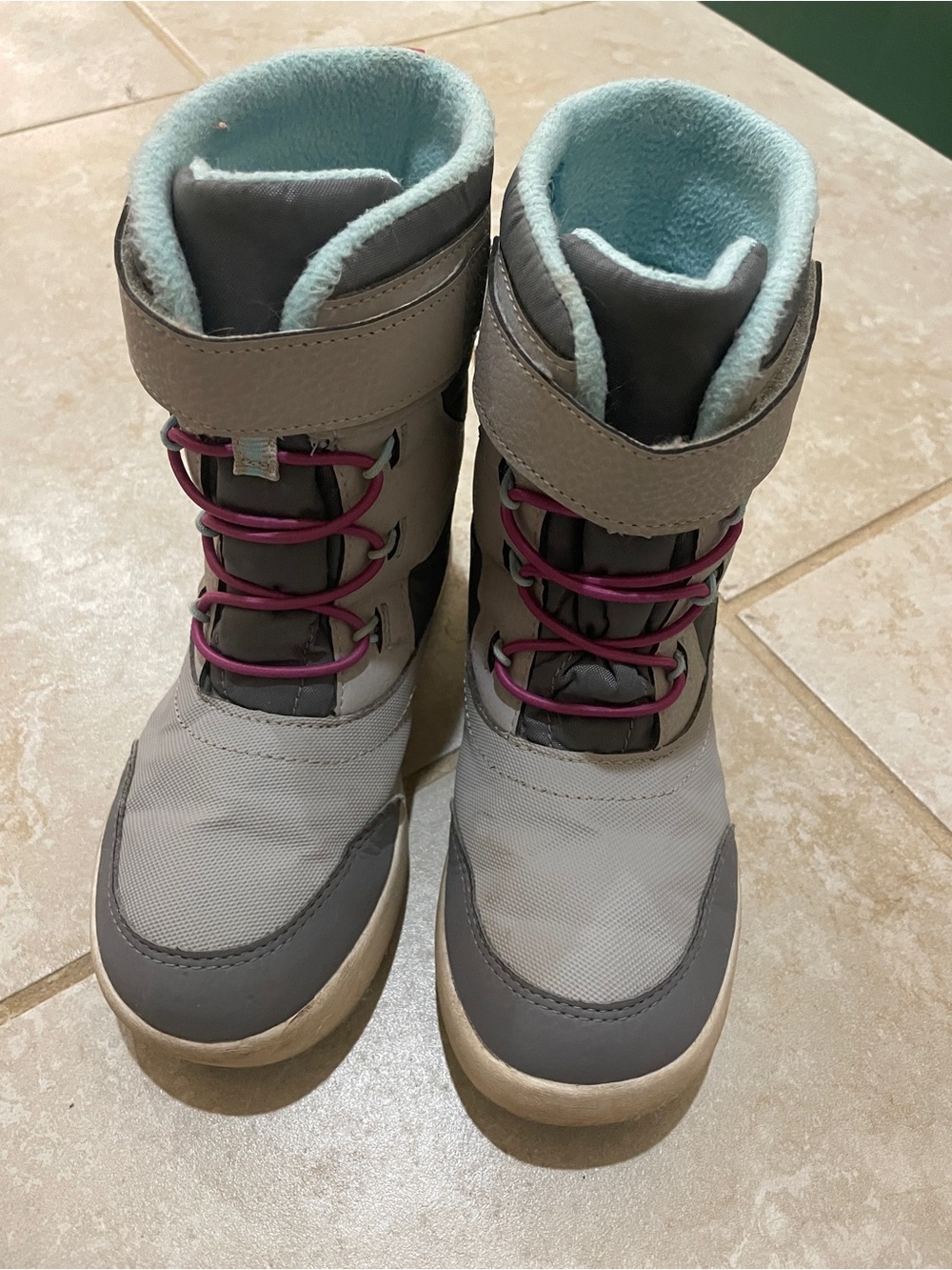 Merrell Kids Gray Winter Boots with Pink Accents little kid size 13M